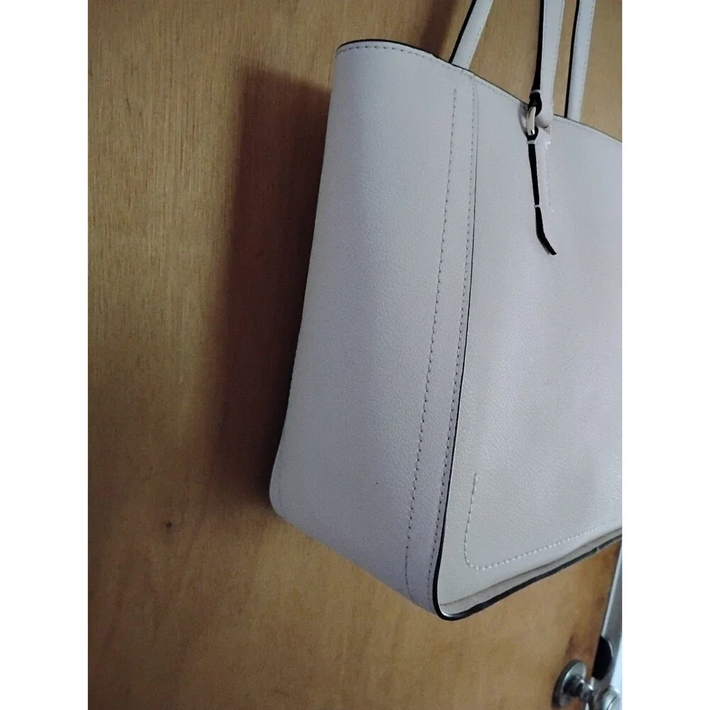 Michael Kors Brand NWT White Sylvia Medium/ Large Tote Shoulder Bag Handbag